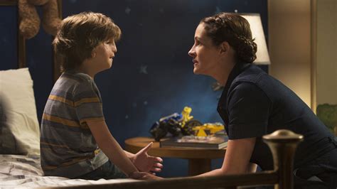 Wonder | Julia Roberts, Owen Wilson, Jacob Tremblay, Daveed Diggs | Lionsgate