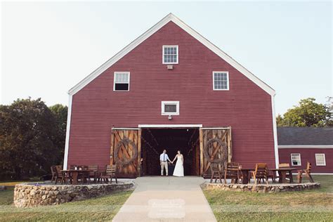 Top Barn Wedding Venues | Massachuetts – RUSTIC WEDDINGS