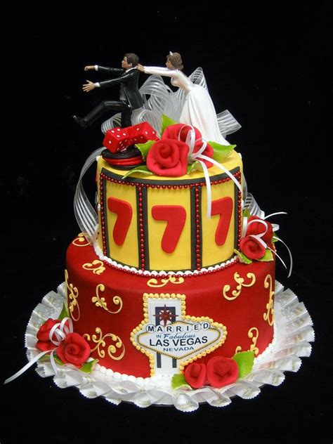 Pin by Nonya Biz on cake ideas | Vegas themed wedding cake, Vegas wedding cakes, Las vegas ...