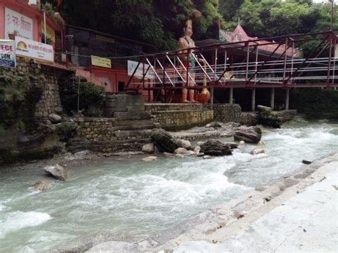 Tapkeshwar Temple, Dehradun - Timings, History, Darshan, Pooja Timings