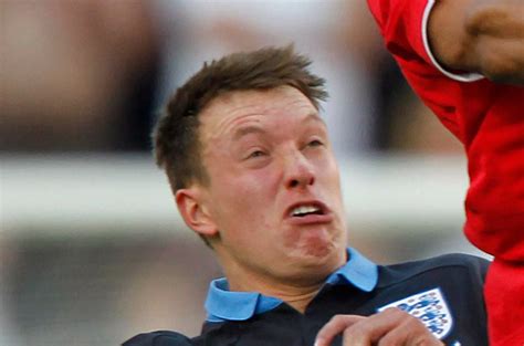 Phil Jones of Manchester United gurning - Mirror Online