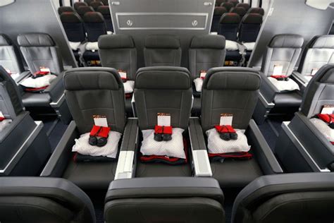 American Airlines brings roomier premium economy seats to DFW-Hawaii ...