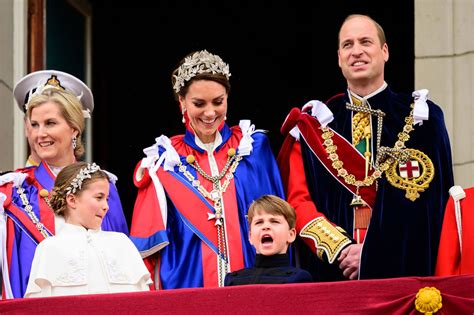 Kate and Charlotte's regal twinning moment at the coronation | CNN