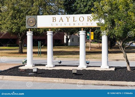 Baylor University Sign at the Entrance To Baylor University in Waco ...