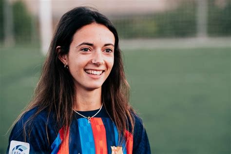 ACNUR - Aitana Bonmatí, FC Barcelona midfielder and UNHCR supporter, visits a refugee women's ...