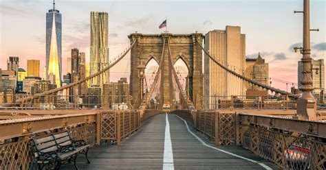 Brooklyn Bridge - Travelhacker.blog