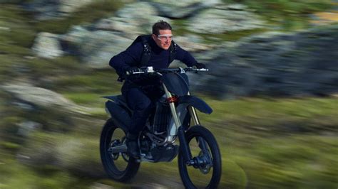 How Mission: Impossible Stunts Went from Dangerous to Deadly - IGN