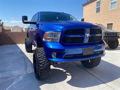 View build 6 Inch Lifted 2017 Ram 1500 4WD | Rough Country