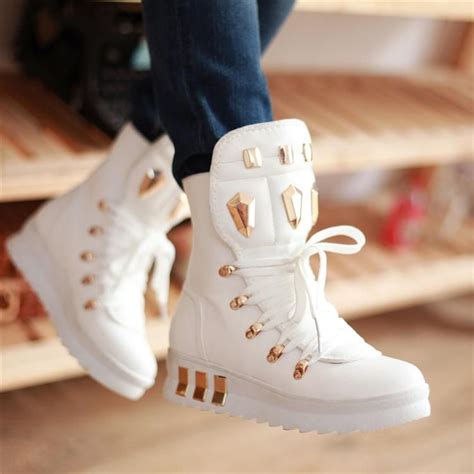 gold :3 | Girls shoes teenage, Boots, Sneakers fashion