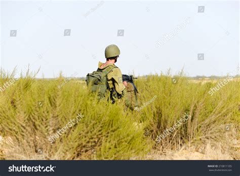 Negev Assault Rifle Stock Photo 210811105 | Shutterstock