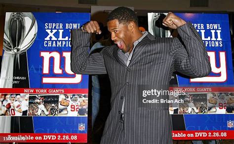 3,504 Michael Strahan Nfl Photos & High Res Pictures - Getty Images