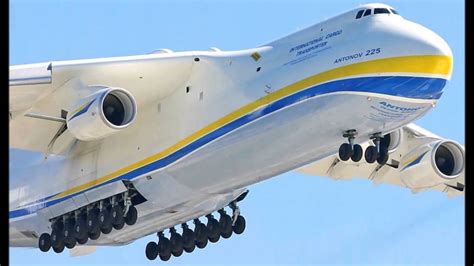 World's largest cargo plane AN 225 Mriya lands in India - YouTube