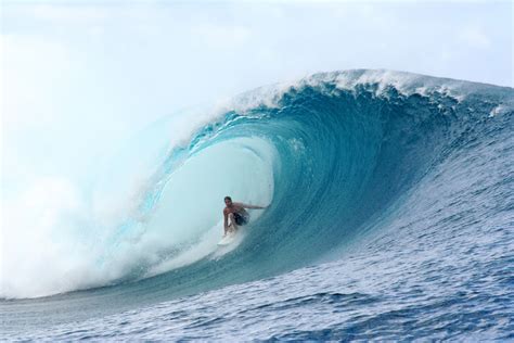 Big wave surfing hits the big time - Bali