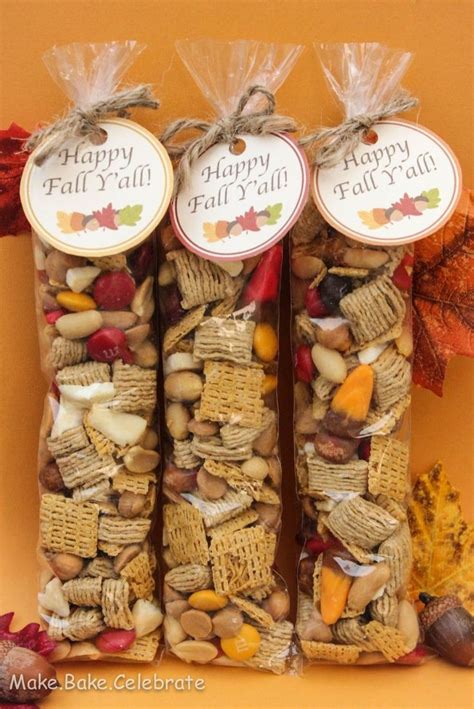 40 sweet fall wedding favor diy ideas 39 | Fall snacks, Fall candy, Fall wedding favors diy