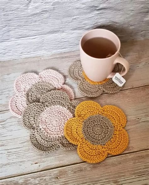 30 Free Crochet Coaster Patterns - Sarah Maker