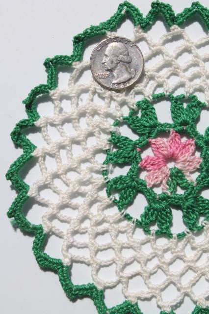 crochet flower doily lot, vintage lace doilies pretty colored thread flowers