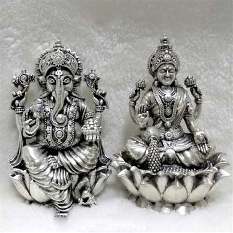 Pure Silver Ganesh Lakshmi idols - SilverKing