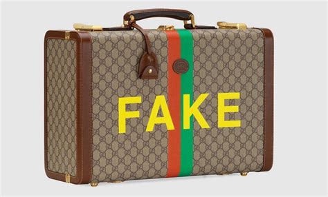 Gucci mocks counterfeit culture with its playful Fake/Not collection ...