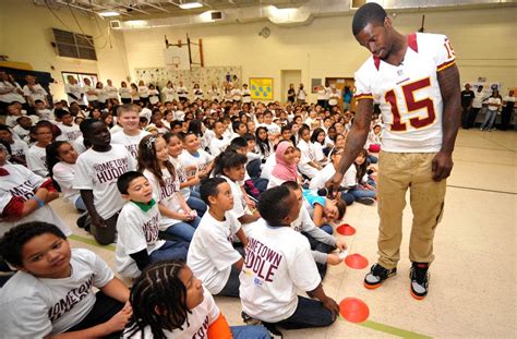 Redskins Visit Hollywood Elementary in College Park | College Park, MD Patch