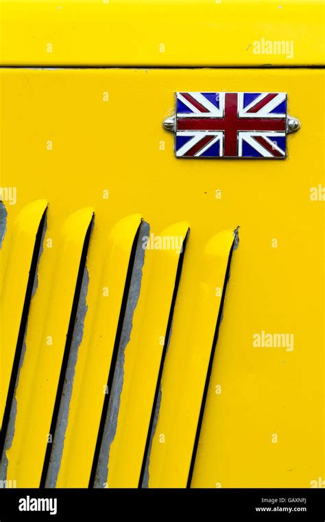 Austin seven vintage car badge hi-res stock photography and images - Alamy