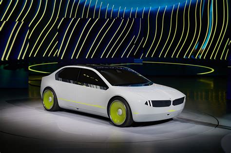 BMW Vision Neue Klasse - BMW's Next Leap Into the EV Market