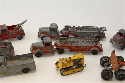 Vintage 'Tootsie Toys' Metal Toy Trucks Circa 1950's | EBTH