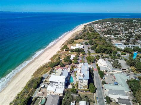 ON THE BEACH RESORT BRIBIE ISLAND | WOORIM, AUSTRALIA | SEASON DEALS FROM $147