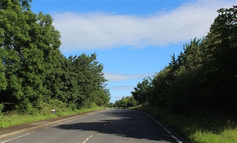 Great North Road heading North from... © Chris Heaton cc-by-sa/2.0 :: Geograph Britain and Ireland