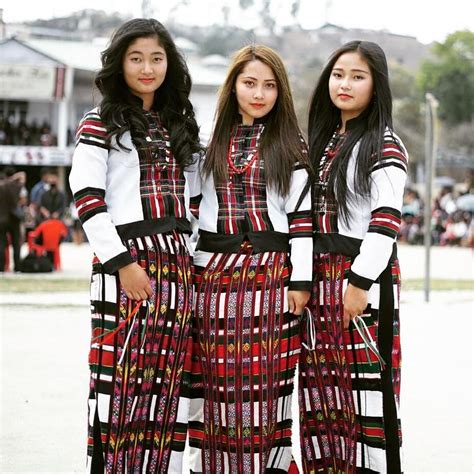 Traditional Dress of Mizoram For Men & Women - Lifestyle Fun