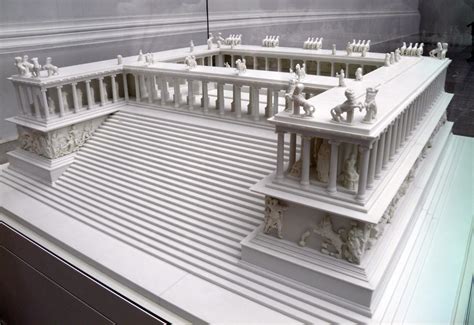 Smarthistory – The Pergamon Altar