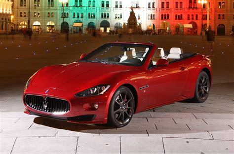 2014 Maserati GranTurismo, GranCabrio MC Gain Centennial Editions