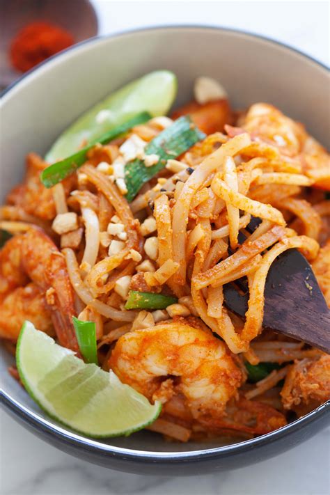 Pad Thai - The BEST Pad Thai Recipe - Rasa Malaysia