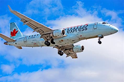 C-FEKH: 6 Images of an Air Canada Express Embraer ERJ-175