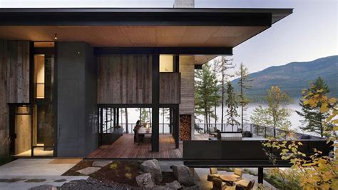 The ultimate modern lake house provides a serene retreat in Montana