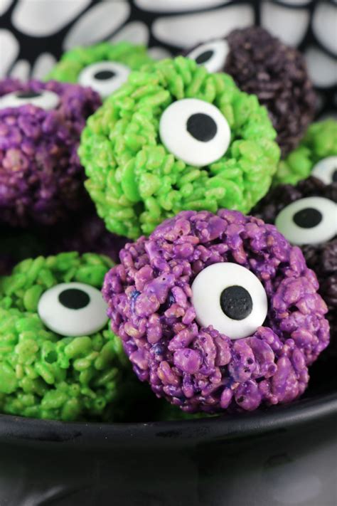 Halloween Rice Krispie Treats - Clean and Scentsible