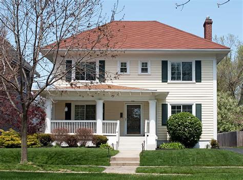 American Foursquare House: History, Definition & Characteristics - Homenish