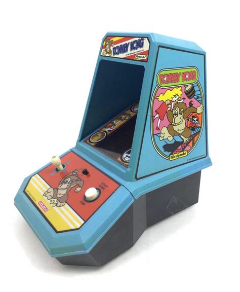 Lot - 1981 Nintendo Donkey Kong Mini Arcade