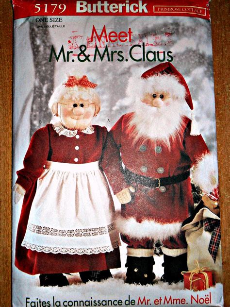 Meet Mr and Mrs Santa Claus Doll Sewing by stitchingbynumbers