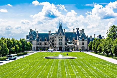 The Biltmore Estate – George Vanderbilt’s Mansion is the Largest ...