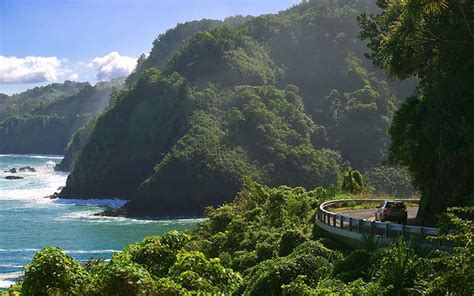 America's Best Road Trips: Hana Highway, Maui | Scenic roads, Road trip fun, Hawaii vacation