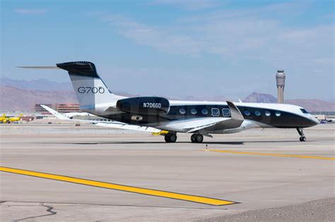 Global 7500 Vs. Gulfstream G700 | InsiJets