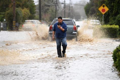 California flooding prompts drop in attendance at Bay Area schools