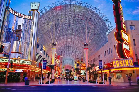 Több tétel aktívan fremont street las vegas játékvezető egyszerűen Elvárás