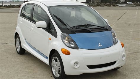 2012 Mitsubishi i-Miev (photos) - CNET