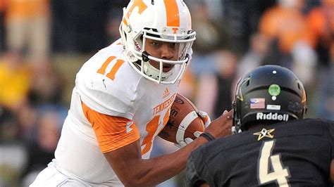 Vols aerospace engineer major Josh Dobbs plays a little quarterback, too | NCAA Football ...