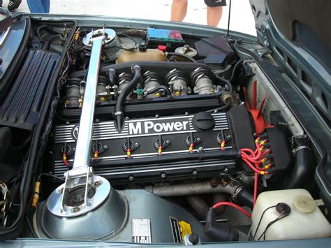 the 325iS: BMW M88 M635CSi E28 M5 Engine