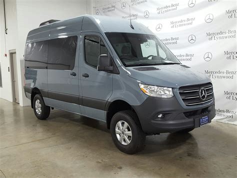 New 2019 Mercedes-benz Sprinter Passenger Van 2500 High Roof V6 144 Rwd 20B