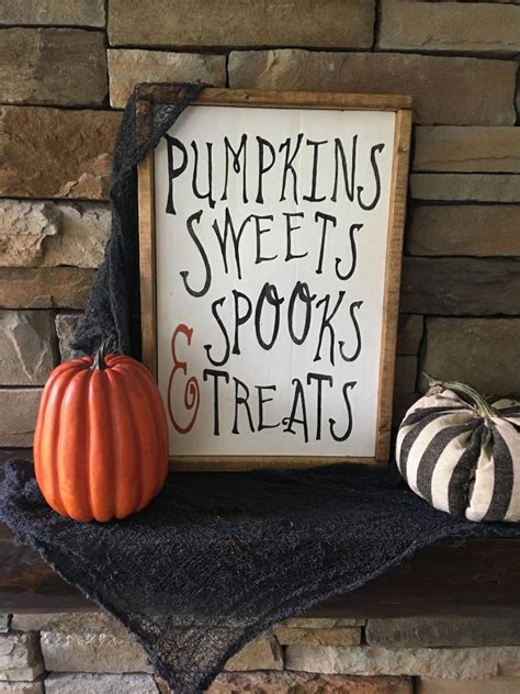 DIY Halloween Sign & 30+ Sign Ideas | Handmade in the Heartland