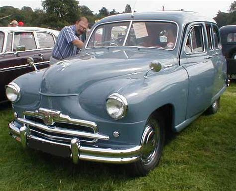 1950s Standard Vanguard Phase 1 photograph at www.oldclassiccar.co.uk