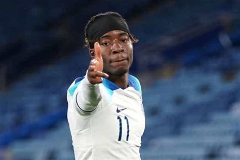 Chelsea's Noni Madueke shines in cameo role for England U-21s ...